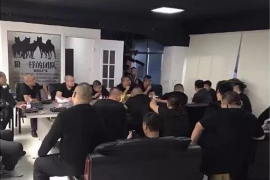 万盛为什么选择专业追讨公司来处理您的债务纠纷？